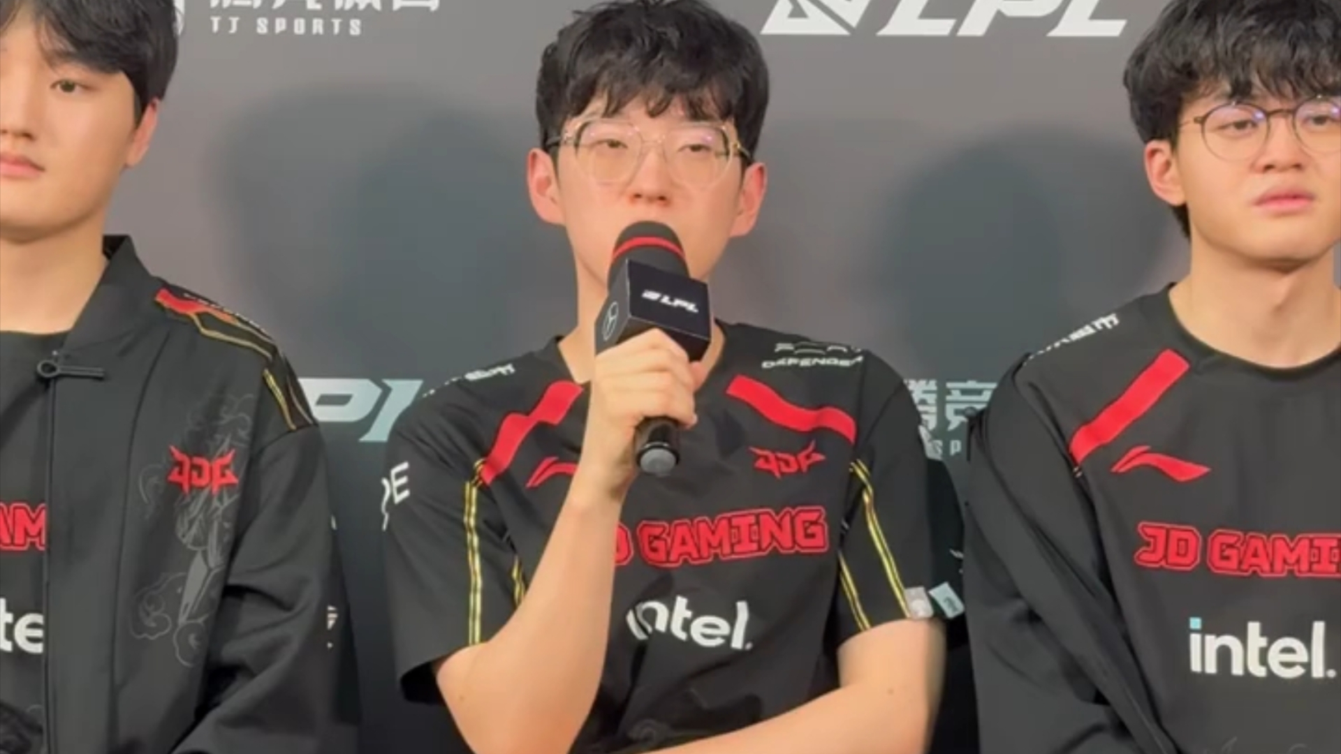 九游-Scout官方宣布败北新规,瑞士队引发争议!引发球迷热议的简单介绍