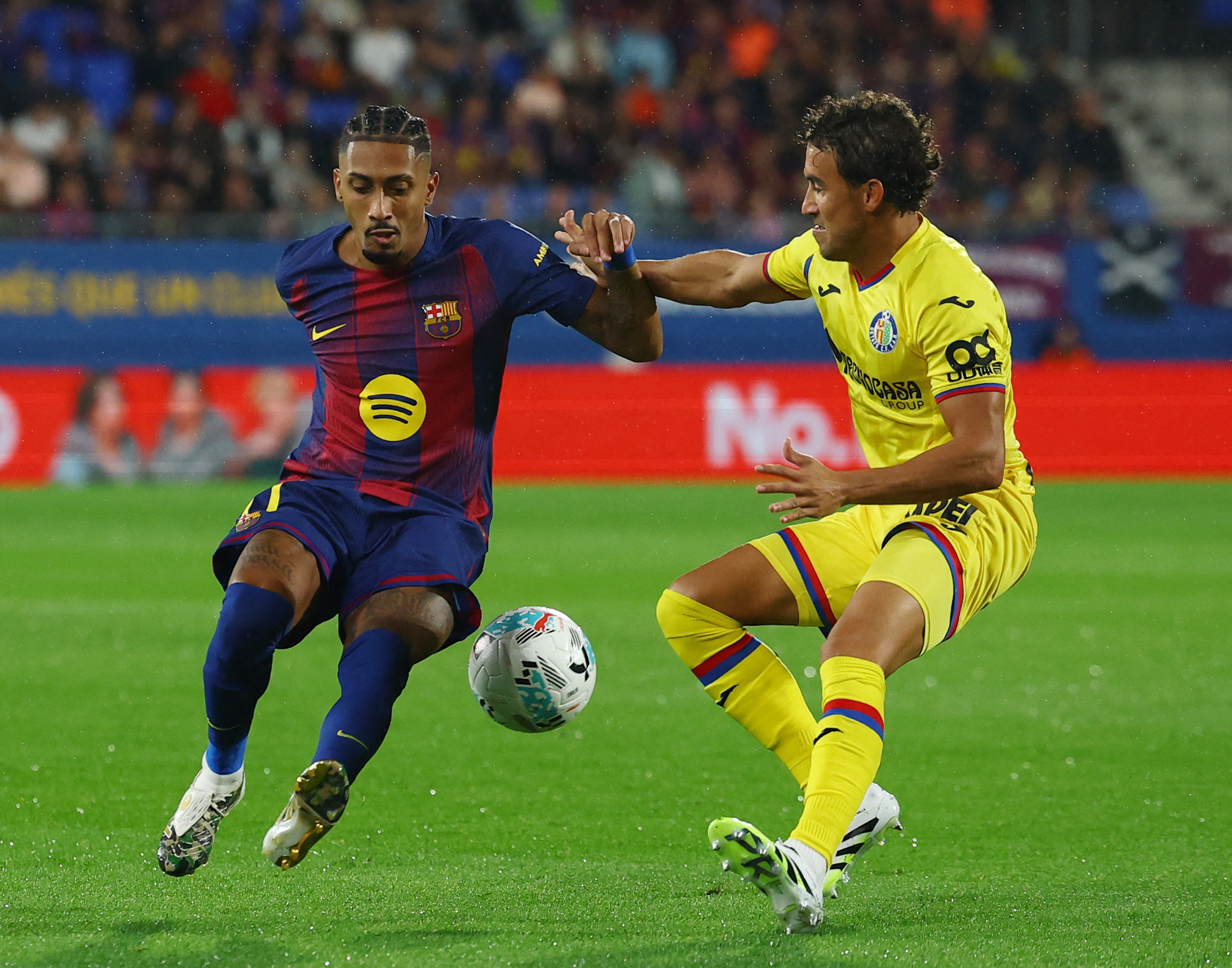 手机游戏-包含马赛转会期造点机会，志在西甲名次提升，更衣室稳定，数据趋势出现新变化的词条